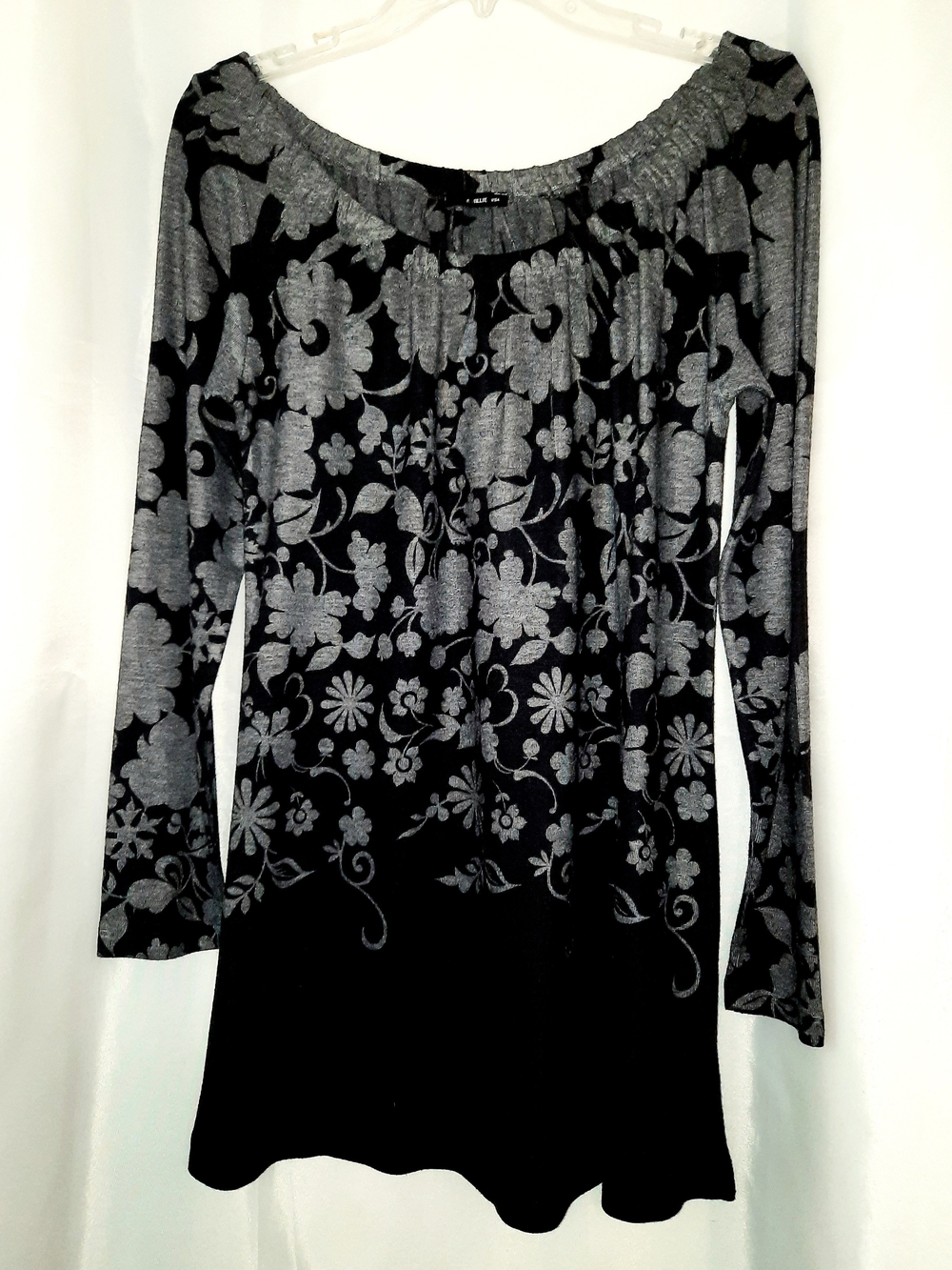 Nally & Millie Black & Gray Floral Off-Shoulder Sweater Women’s LG